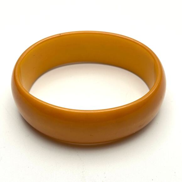 Vintage Butterscotch Bakelite Bangle Bracelet 1930s Art Deco - Picture 1 of 8